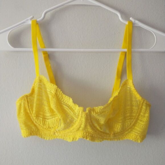 Cosabella Dolce1101 Bra 34B Yellow Lace Underwired Sheer Eyelets - Picture 1 of 6